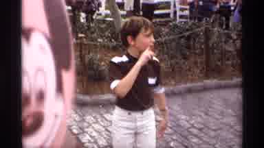Orlando Florida (1974): In A Zoo Place And Children Enjoy The Holidays