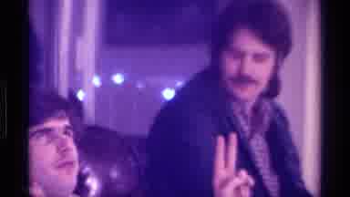 Kentucky (1976): Friends Having A Discussion And Drinking