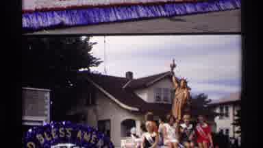 Mabel Minnesota (1969): A Bandmasters To Doing In The Middle Of The Street And