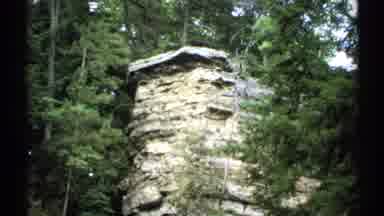 New York (1971): A Huge Rocks Around The Place With Vintage Works Are Make In That