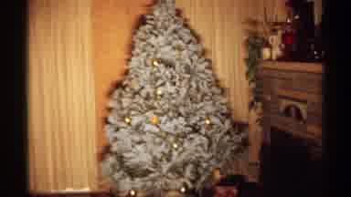Wisconsin (1971): Very Large Tall Wide Christmas Tree With Fake Snow Decorated