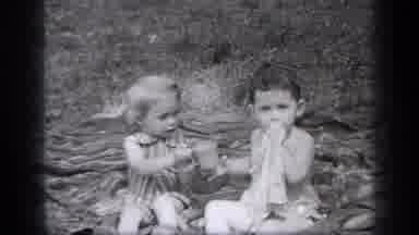 Cleveland Ohio (1937): A Beautiful Couple Of Children Are Really Very Nicely