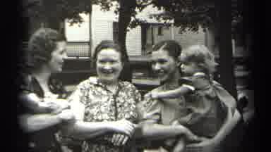 Cleveland Ohio (1938): Three Mothers Just Having Fun