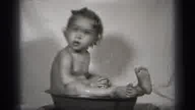 Cleveland Ohio (1938): Babysitting Grey Wash Tub Playing In Water
