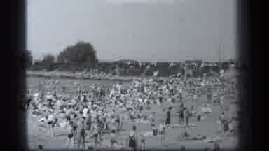 Cleveland Ohio (1939): People Are Enjoying The Holidays