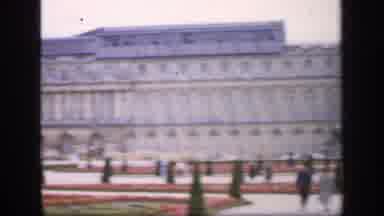 France (1949): A Big Beautiful White House In The City