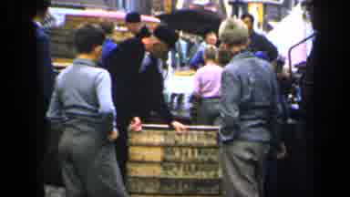 Ireland (1949): Ia A Fish Market Some People Choose The Fish In A Hands