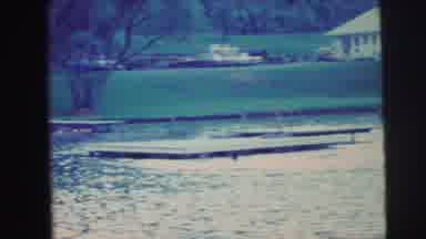 MOBILE ALABAMA-ile-: A Beautiful River And House Was Very Nice And The Lawn Were