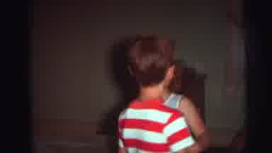 AUGUSTA GEORGIA-usta: The Little Girl By Touching And Try To Tell Him Something