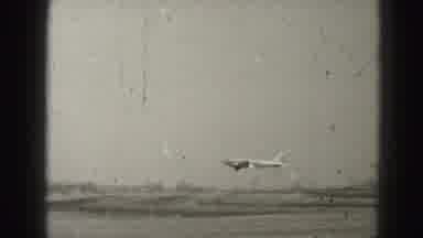 Harrisburg Penn (1946): Flight Landed In The Runway At The Airport A Man Guides