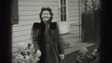 New Cumberland Penn (1946): Happy Family With Young Children Leaving Home Proud Of
