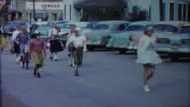 Cheyenne County Kansas (1958): Busy Street With Radiant Colours And Walking Away