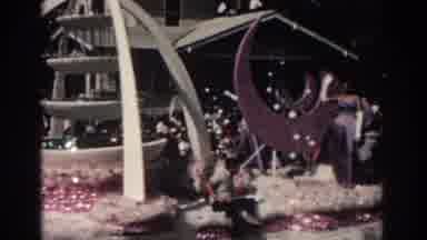 Pasadena California (1962): Princess Accompanied By Large Floats Waves To