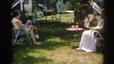 New Jersey USA (1963): Summer Time Family Talking Looks Like The Mother Daughter