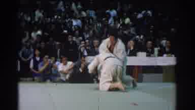 West Covina California (1966): Challenger Attacks The Defending Champion