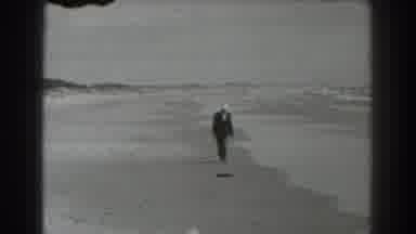 San Francisco California (1939): Man Wearing Suit And Tie With White Hat Black