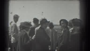 San Francisco California (1939): A Small Crowd Of Well Dressed Men And Women