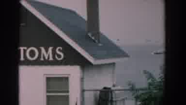 Yorktown Virginia (1958): Beautiful House Near The Sea And Showing A Small Boat