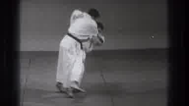 Tokyo Japan (1971): Proper Balance During The Attack â Karate