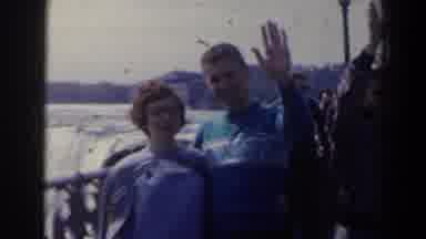 Niagra Falls Canada (1963): Vintage Family At The Niagara Falls