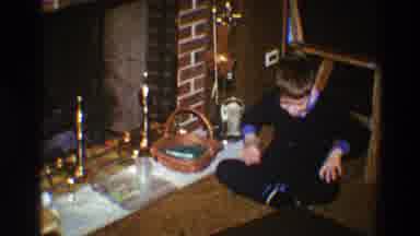 Clarendon Hills Illinois (1969): Children In Pajamas On Easter Opening Baskets And