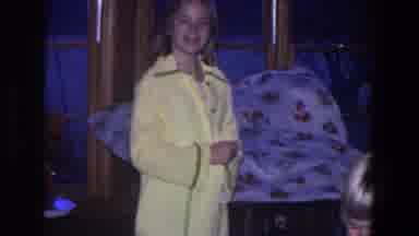 Saint Paul Minnesota (1971): Older Girl In Yellow Overcoat And Younger Boy In