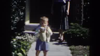 Las Vegas (1958): Little Boy Walks Around With A Small Muppet In The Garden