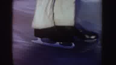 Idaho (1955): Person Wearing Black Jacket Makes Small Jump On Testatrices A Clear