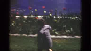 Cincinnatti Ohio (1949): Young Boy Saw Something Across The River That Caught His