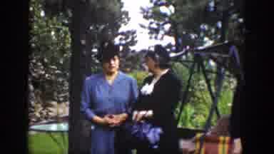 Wyoming (1939): Ladies Get Together And Leaving In A Car