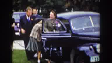 Wyoming (1939): President And His Wife Leave The House With A Machine To Go On