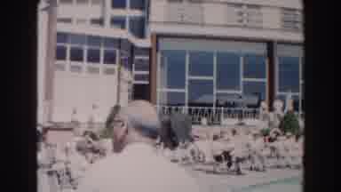 Where the fancy people go to get sunburned in style!