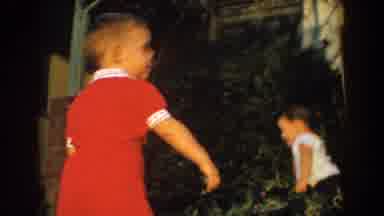 Glendale California (1962): Children Playing In The Backyard