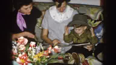 Nebraska (1957): Happy Family Recife In The Christmas Eve By Their Own