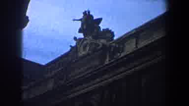 New York City (1960): Architecture Of A Building