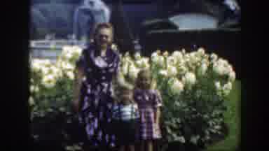 Washington DC (1948): A Lady And Her Kids Taking A Photo