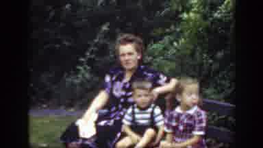 Washington DC (1948): Family Of Four Sitting On Bench
