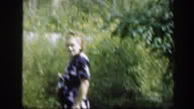 Washington DC (1948): Mother And Her Two Kids Were Crossing The Stream