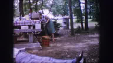 Dallas Texas (1964): A Group Of Persons In A Meal Outside In A Park