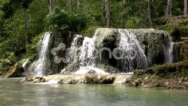 (Perfect Loop) Majestic Wide Waterfall