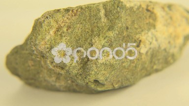 (Perfect Loop) Epidote