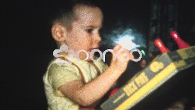 (8mm Vintage) Bowling Pin Gift Set 1957