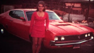 (8mm Vintage) 1971 Women Red Camero
