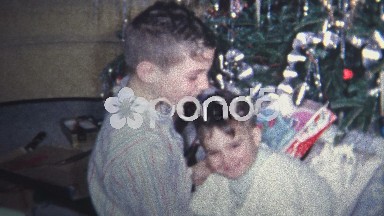 (8mm Vintage) 1964 Kids Playing Christmas Morning Presents
