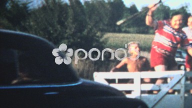 1958 - Wild 1950's Kids Riding Trailer Eating Of Roofs
