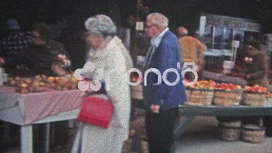 Nebraska (1975): Roadside farmers market in the heartland of the midwest America.