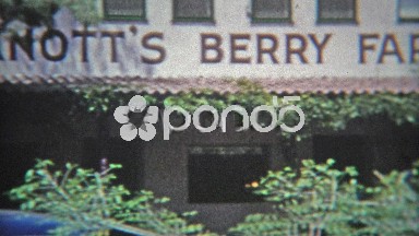 1953: Knott's Berry Farm California old time mining entertainment.