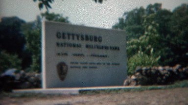 1968: Civil war national military monument sign and cannon. GETTYSBURG, PENN.