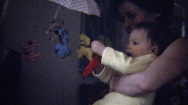 1972: Mom Baby Play Grab Mobile Kit Umbrella Animals