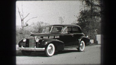 1939: Pontiac 4 door sedan car front hinged rear door technology. CAMBRIDGE,